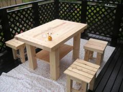 イスとテーブル